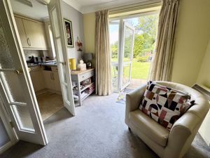 Dining Area- click for photo gallery